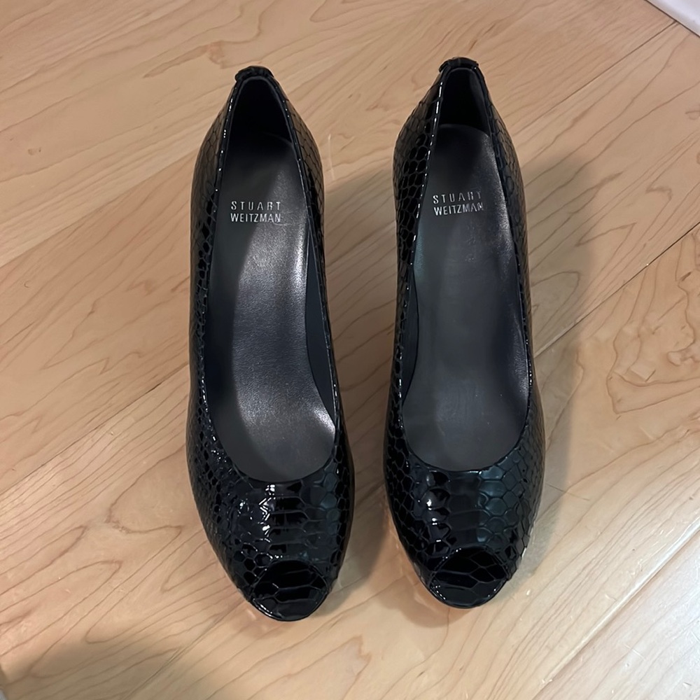 Stuart Weitzman peep toe heels, NEW size 9.5